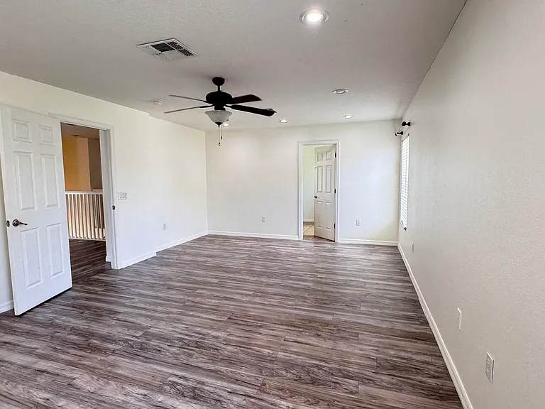 9944 Chorlton Cir — Photo 17