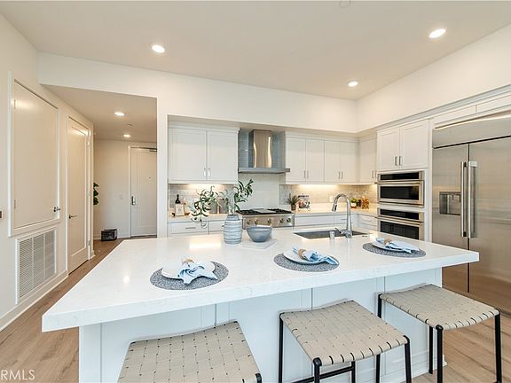 3rd image of 1507 Rivington