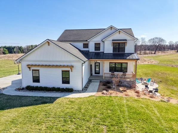 2015 Pierce Rd, Chelsea, MI 48118