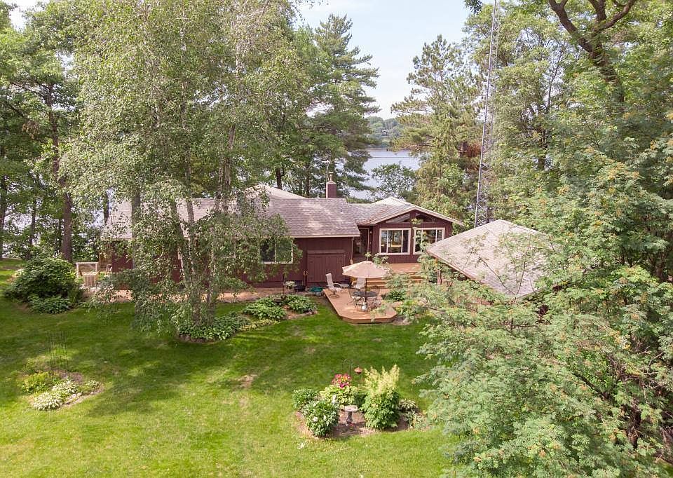 1st image of 16550 Riverdale Ln