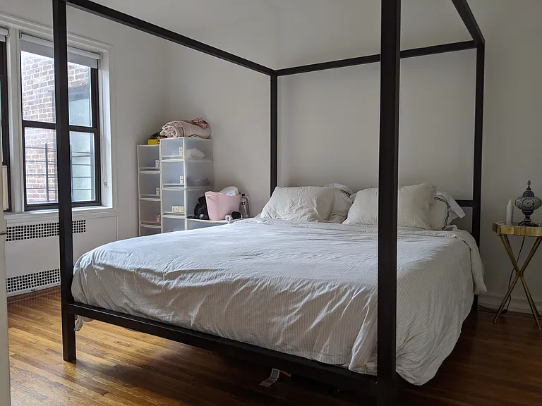 20 Clinton St #4F — Photo 3