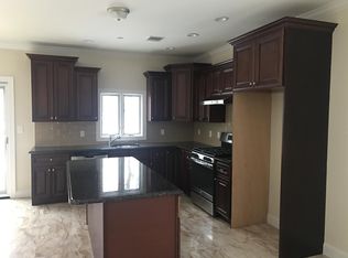 210 Ridgecrest Ave, Staten Island, NY 10312