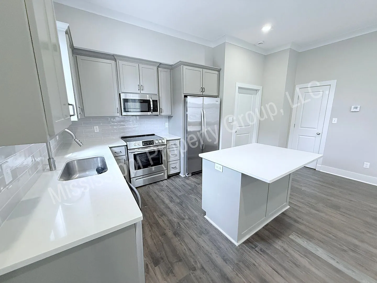 3bd / 3ba For Rent — Photo 4