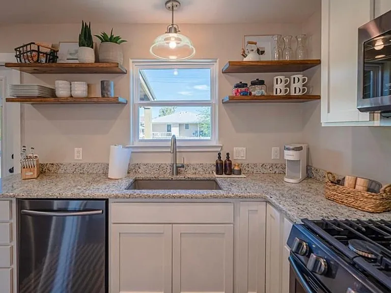 7 Lauderdale Dr — Photo 21