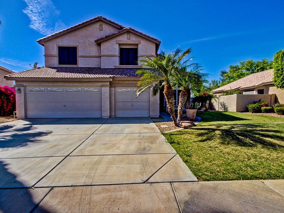1st image of 2908 N 114th Dr