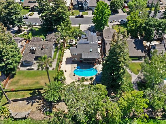 3rd image of 2331 Canyon Creek Dr