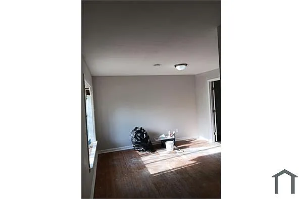 Building Photo - 2422 Ridge Rd
