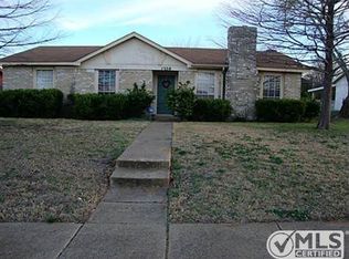 1238 Meadow Creek Dr, Lancaster, TX 75146