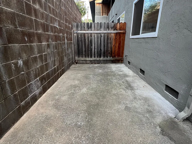Regent — Photo 15