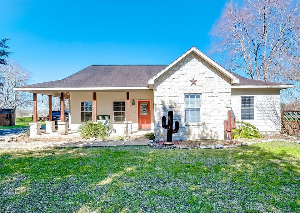 1st image of 4614 Penn Ln