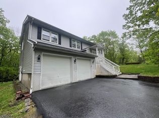 34 Lakeside Dr, Vernon Twp., NJ 07461