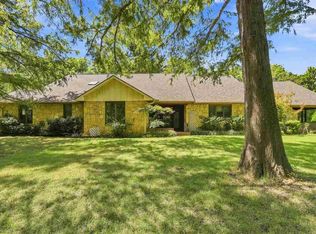 80 Elmwood Ave, Ponca City, OK 74601