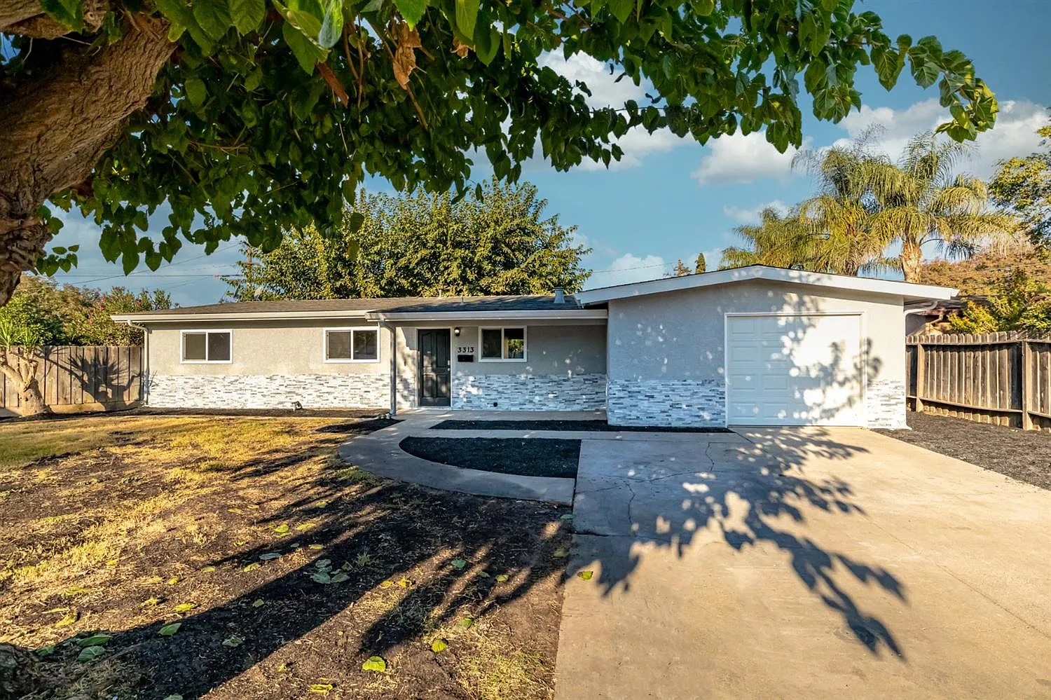 3313 Bonnevier St photo 1