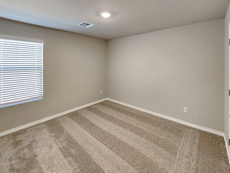 2932 Firefly Dr — Photo 13