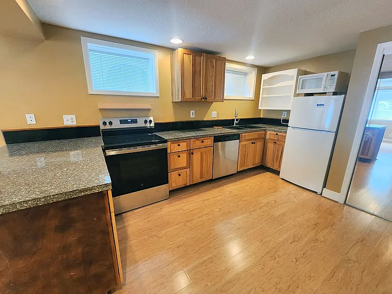 601 NW 22nd Ave — Photo 8