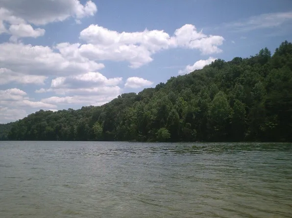 1720 Wells Landing Rd, Danville, KY 40422