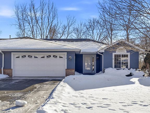 2nd image of 1210 Ravenswood Ct