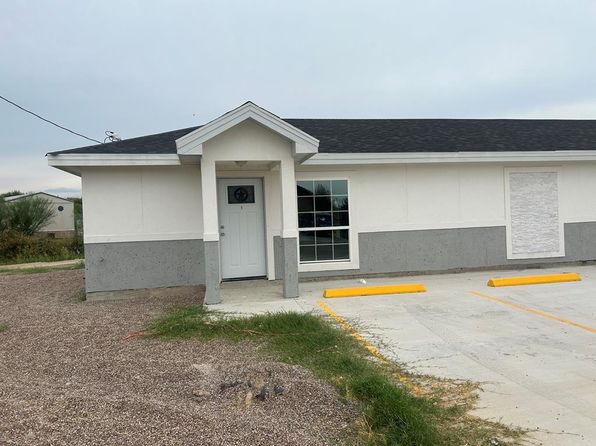 2458 De Leon Dr
