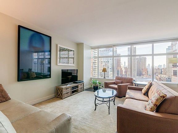 2nd image of 160 W 66th St APT 18F