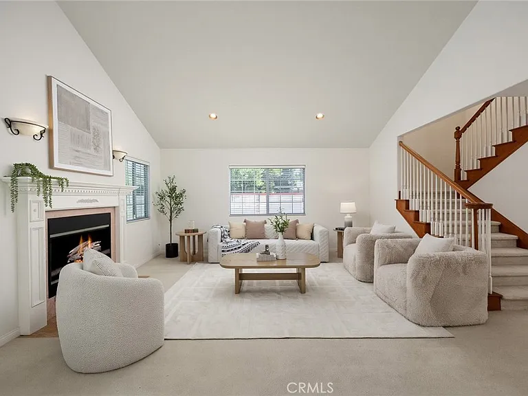 5558 N Charlotte Ave — Photo 7