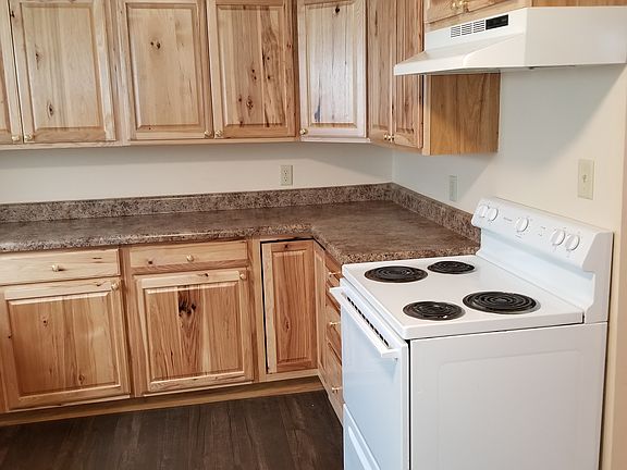 4th image of 1527 4th St