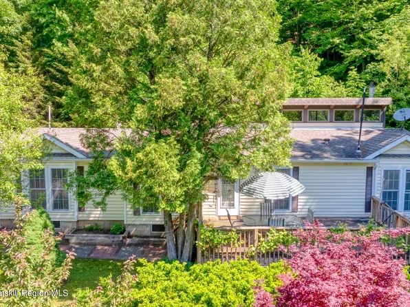 1907 Ny-214, Lanesville, NY 12450