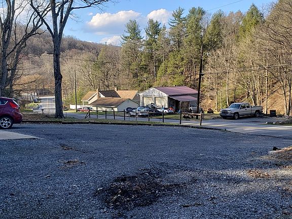 5th image of 967 Mosquito Hollow Rd