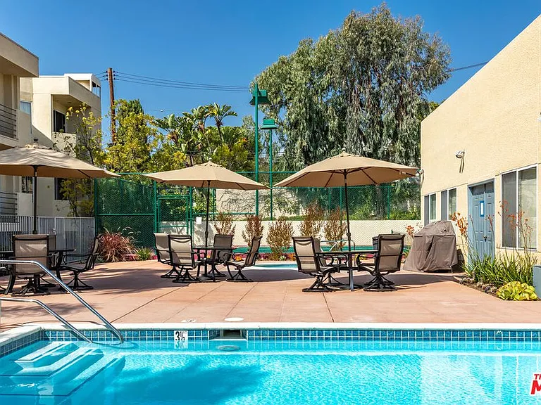 3460 S Centinela Ave — Photo 33