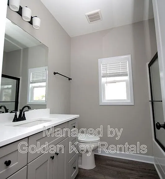 428 S Center St — Photo 10