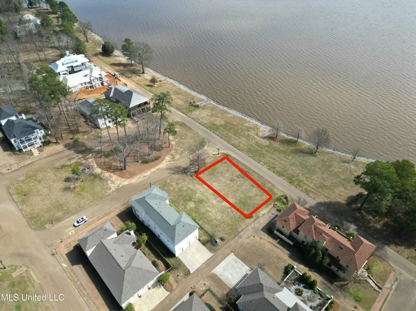 100 W Florida Blvd #67, Madison, MS 39110