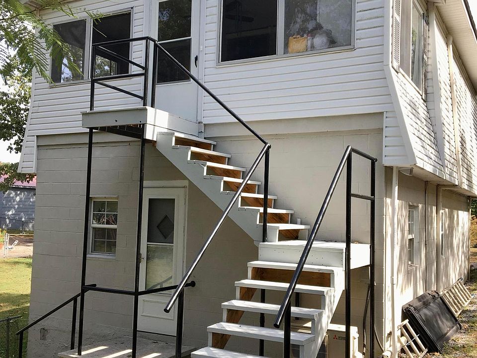 1st image of 9 Beaver Ln #A