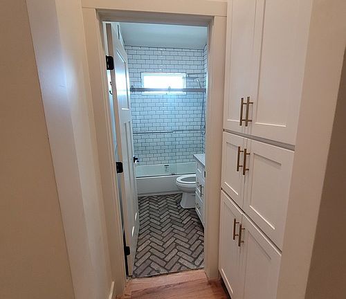 5th image of 1233 Laurel St #S