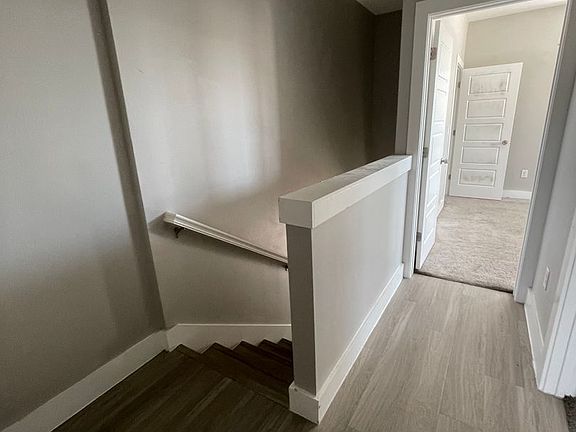 5th image of 603 Elmwood Pl Building D