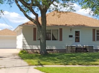 506 S Felker Ave, Marshfield, WI 54449