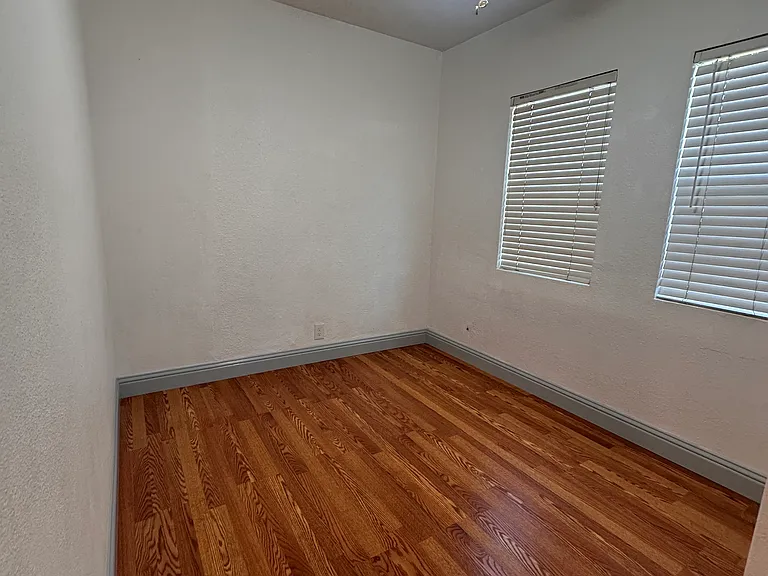 633 Springs Rd — Photo 5
