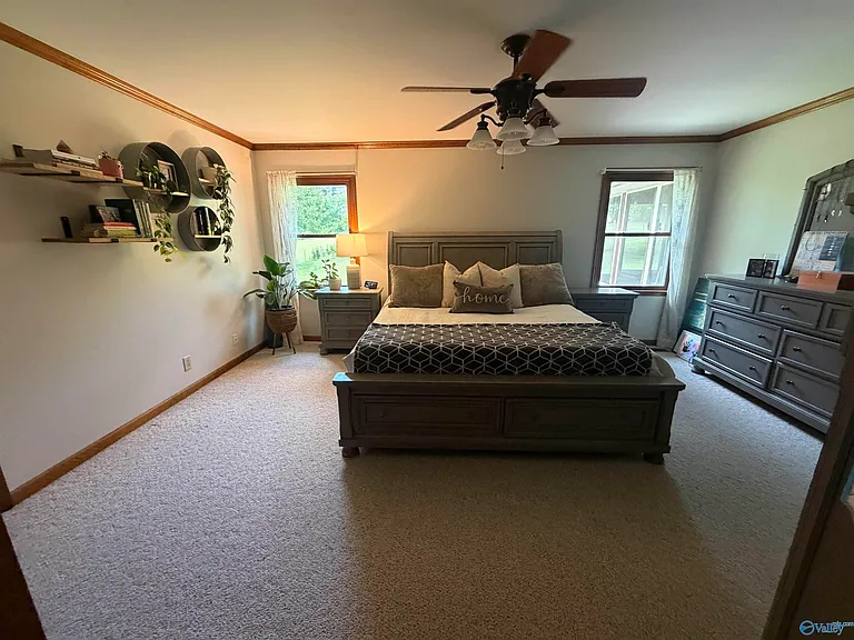 102 Huntington Ridge Rd — Photo 9