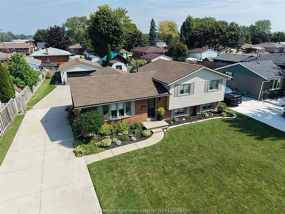 2nd image of 420 Linden Dr