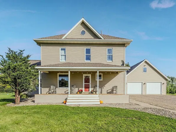 10060 80th St SE, Maynard, MN 56260