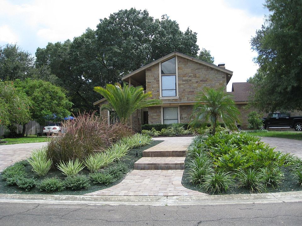 1st image of 9004 Aldwych Ct