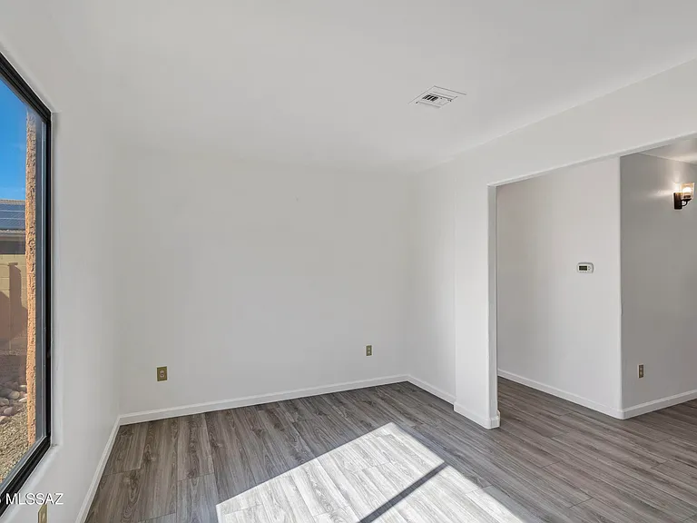 4830 S Vallecano Dr — Photo 10