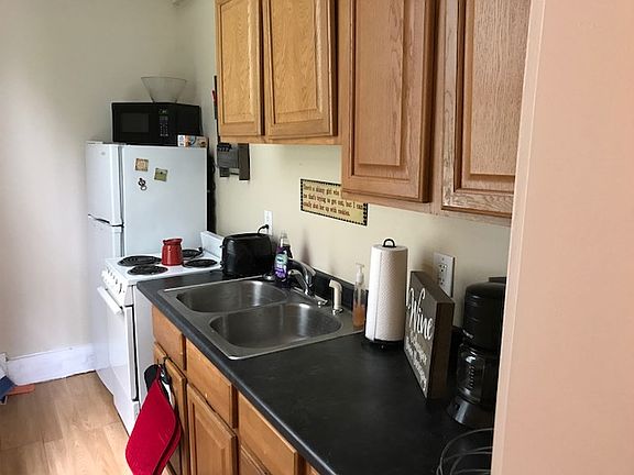 5th image of 817 Willard St Unit 1