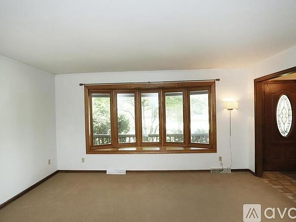 5th image of N17W5189 Garfield Cir #5189