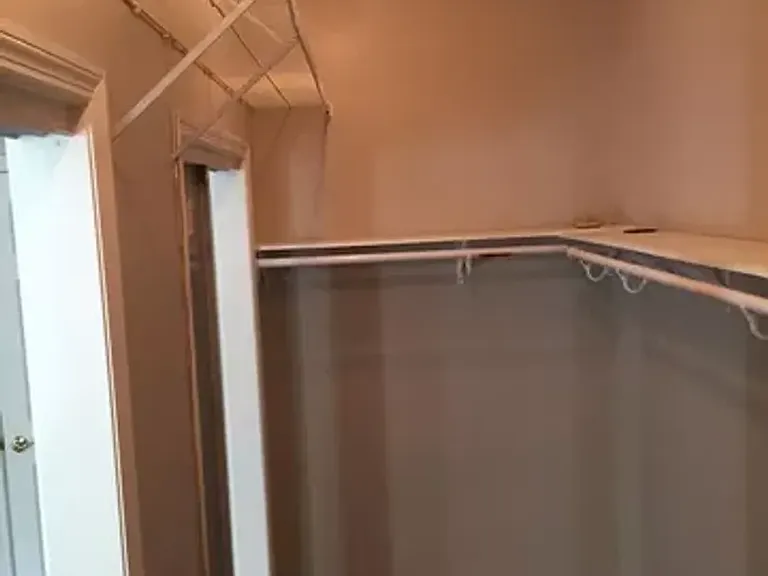 22 Lord Calvert Dr — Photo 13