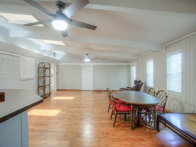 530 Lawnmeadow Dr — Photo 12
