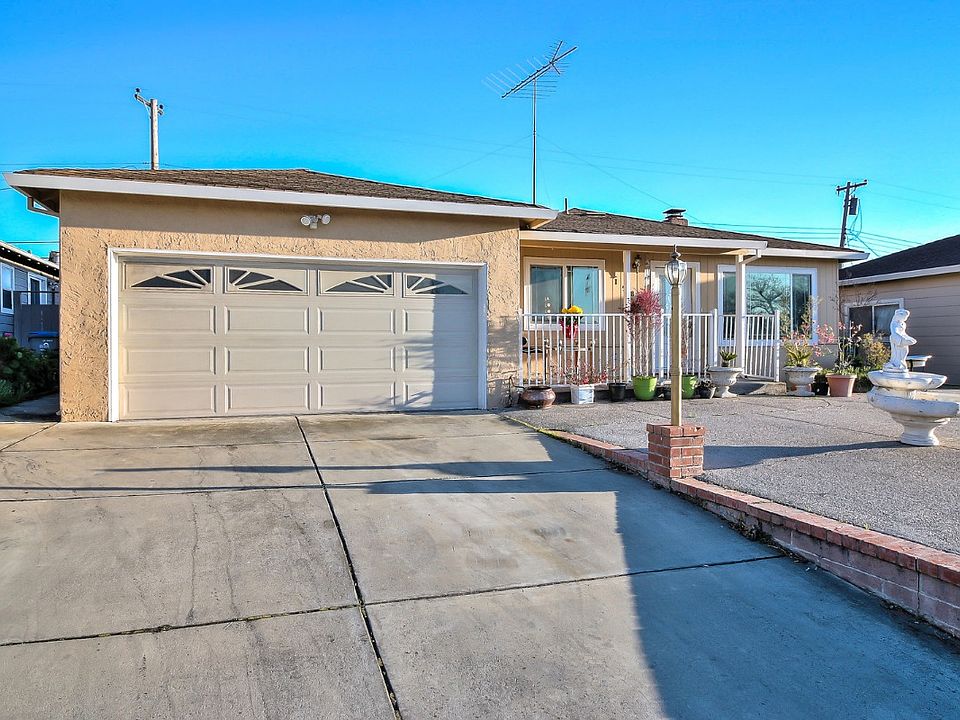 1st image of 1580 Amesbury Way
