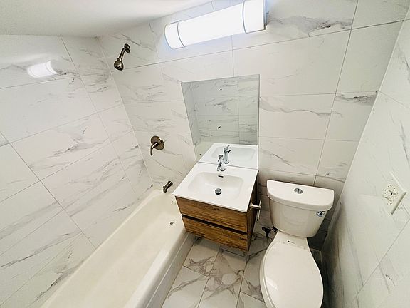 5th image of 594-96 W Side Ave #7