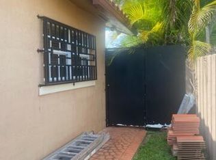 10710 SW 51st Dr, Miami, FL 33165