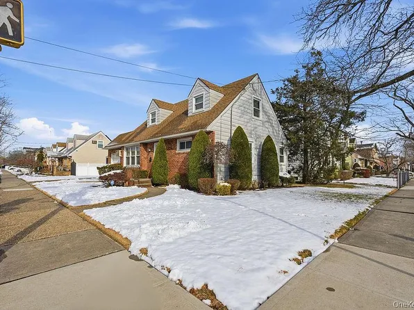 157-49 84th St, Howard Beach, NY 11414