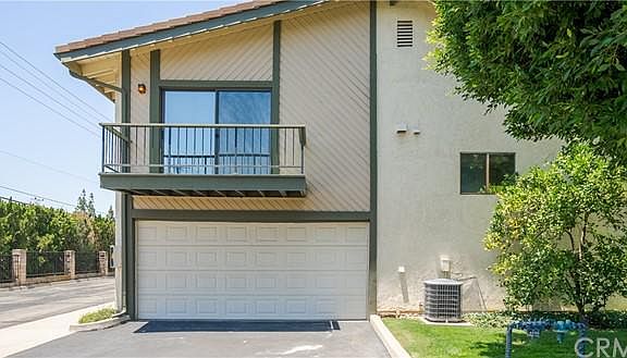 4th image of 2339 E Greenview Dr