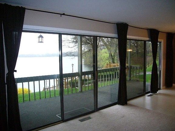 2nd image of 873 Cliffs Dr APT 106-B